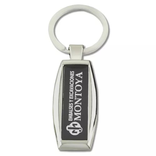 Llavero de metal con decoración en negro. Especial para grabación a láser.