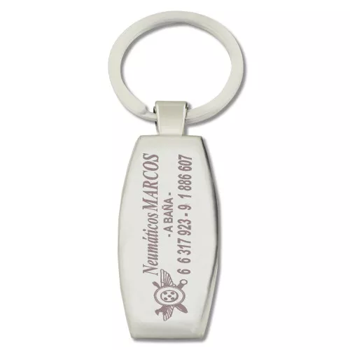 Llavero de metal con decoración en negro. Especial para grabación a láser.
